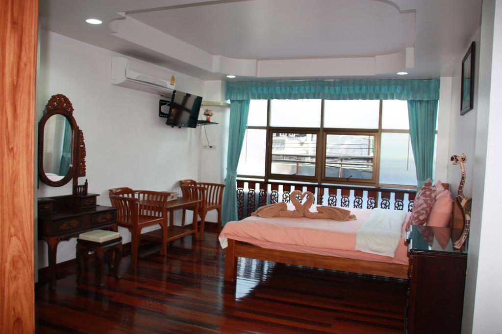 Coffeeandbeer Hostel Патая Стая снимка